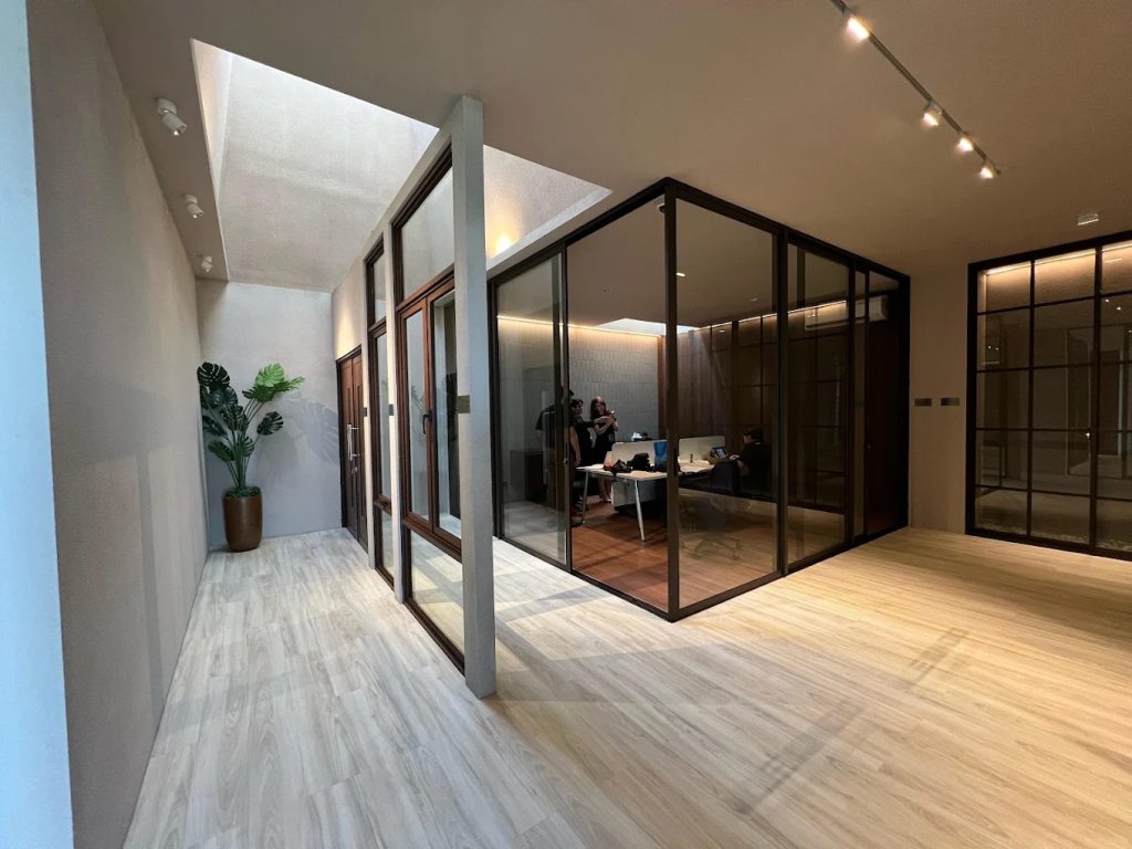 showroom5